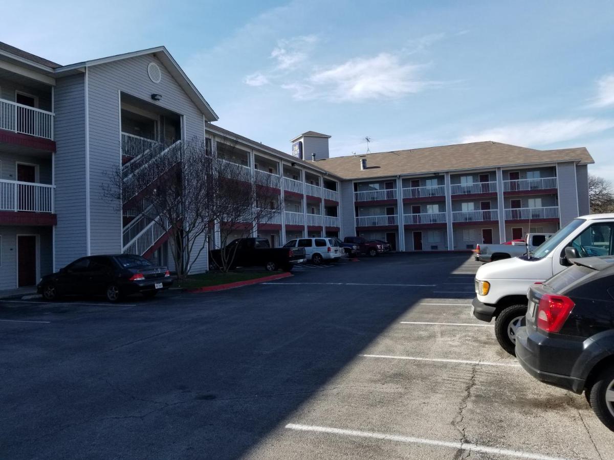 Intown Suites Extended Stay San Antonio Tx - Leon Valley North Exteriér fotografie